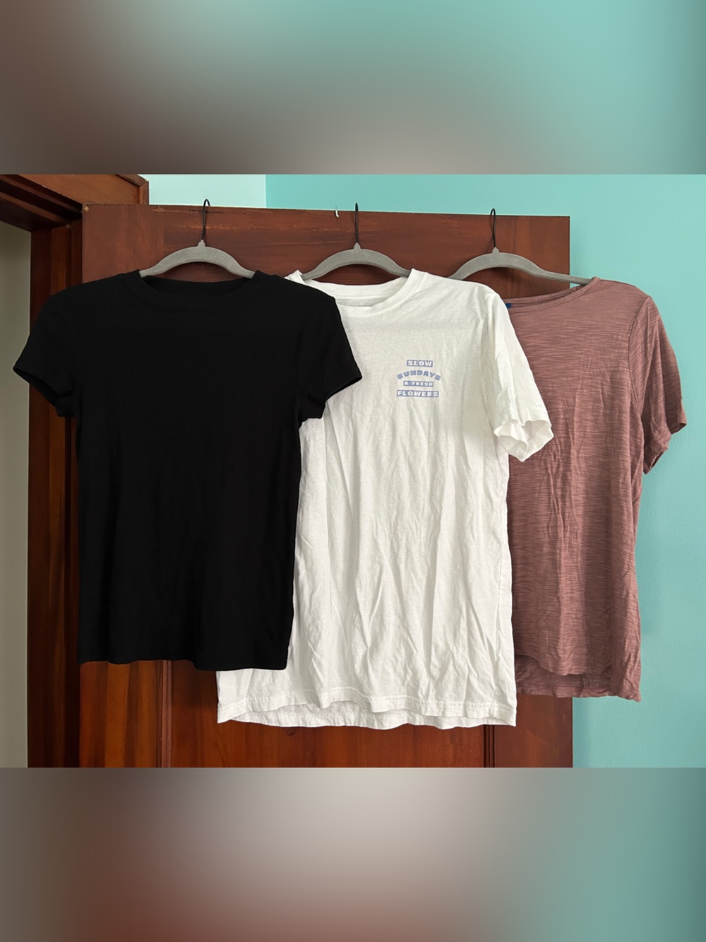 A New Day Black Ribbed Crewneck Tee, Old Navy Graphic Tee, Old Navy Luxe Tee - Picture 1 of 7